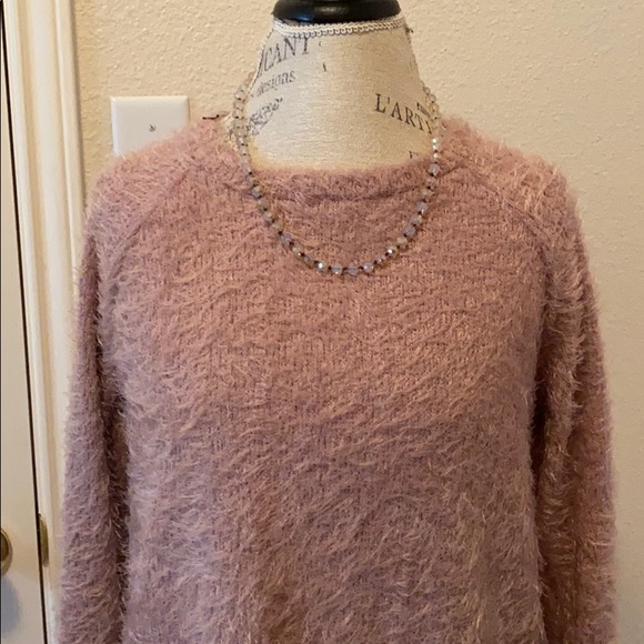 Beautiful Mauve Colored sweater! - Picture 2 of 6